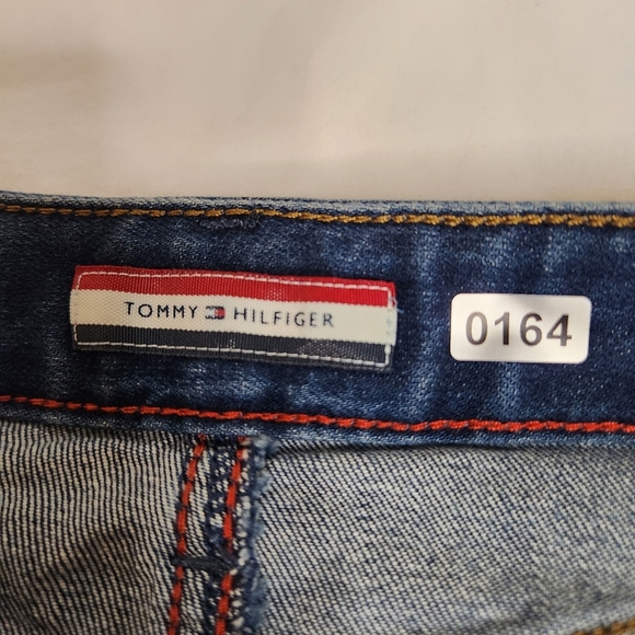 Tommy Hilfiger Vintage Blue Denim Skirt Distressed Size 00. - Picture 3 of 8